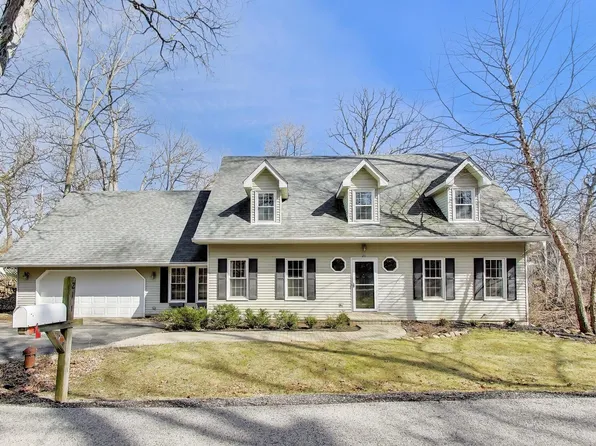 211 Woody Way, Oakwood Hills, IL 60013
