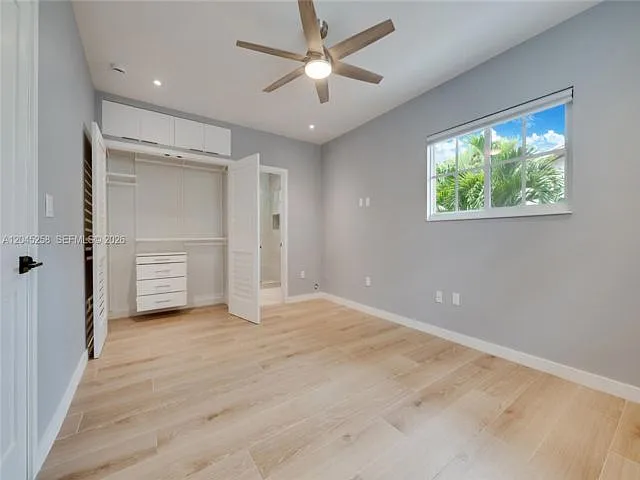 3 bed, 2.5 bath, 1338 sqft, $4,950 — Photo 4