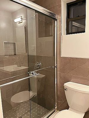 4th image of 118 W 3rd St #D
