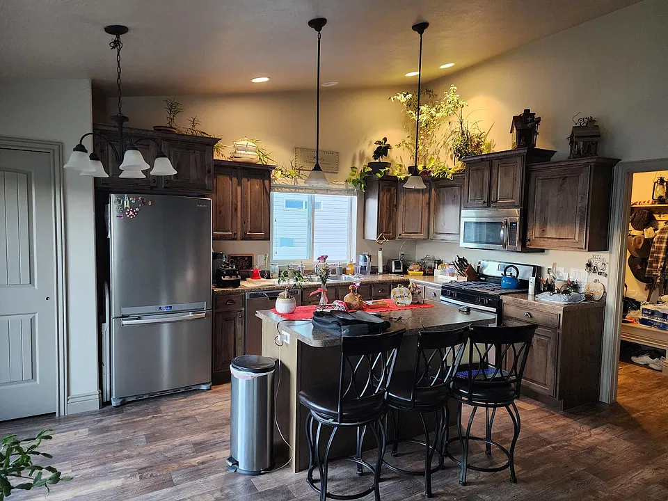 251 S Ranch Rd