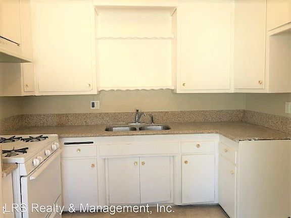2nd image of 18325 Malden St APT 7