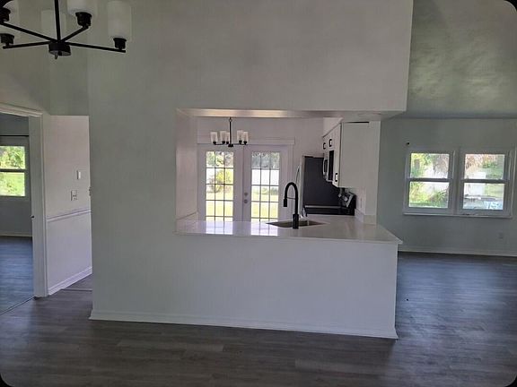2nd image of 1032 SW Mataro Avenue