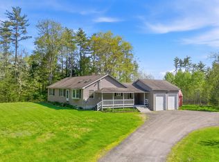 41 Murder Road, Topsham, ME 04086