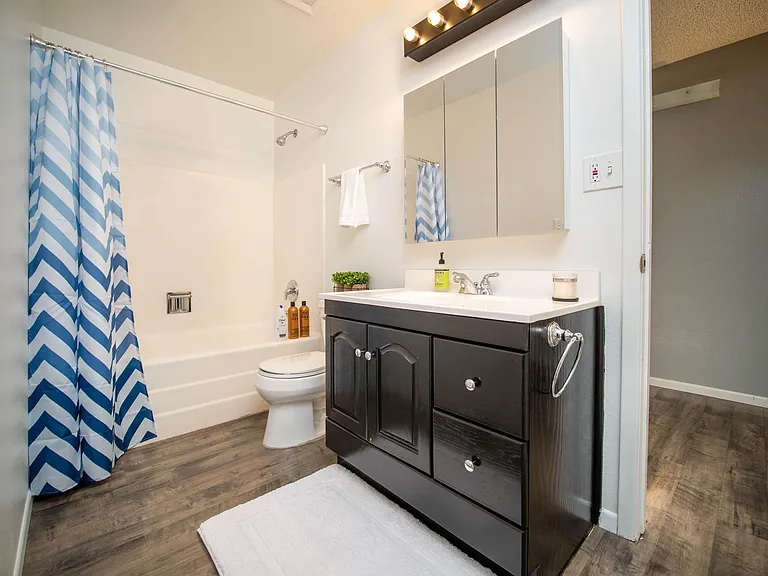 145 E Santa Cruz Dr — Photo 23