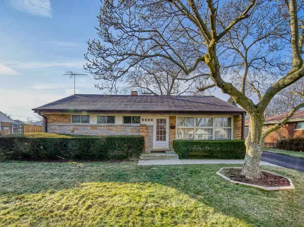 7309 Lake St, Morton Grove, IL 60053