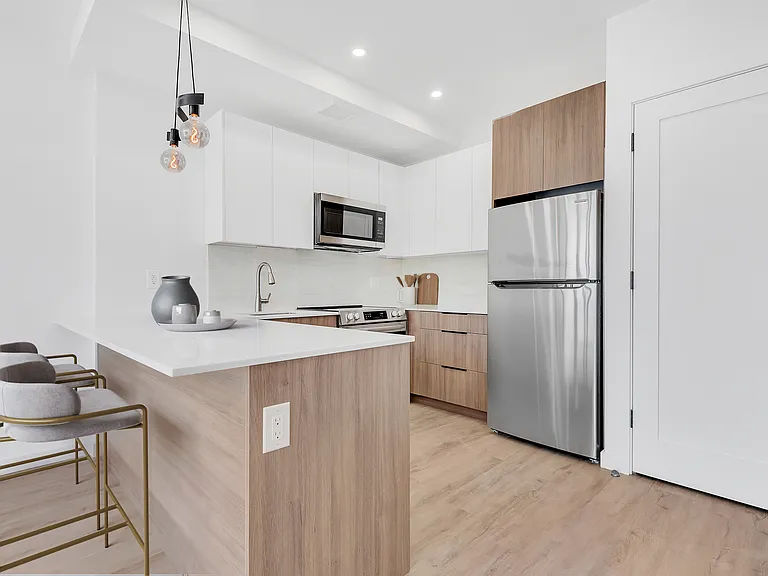 31-18 30th St #4B — Photo 3