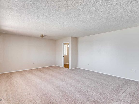 4th image of 11024 W Cinnebar Ave