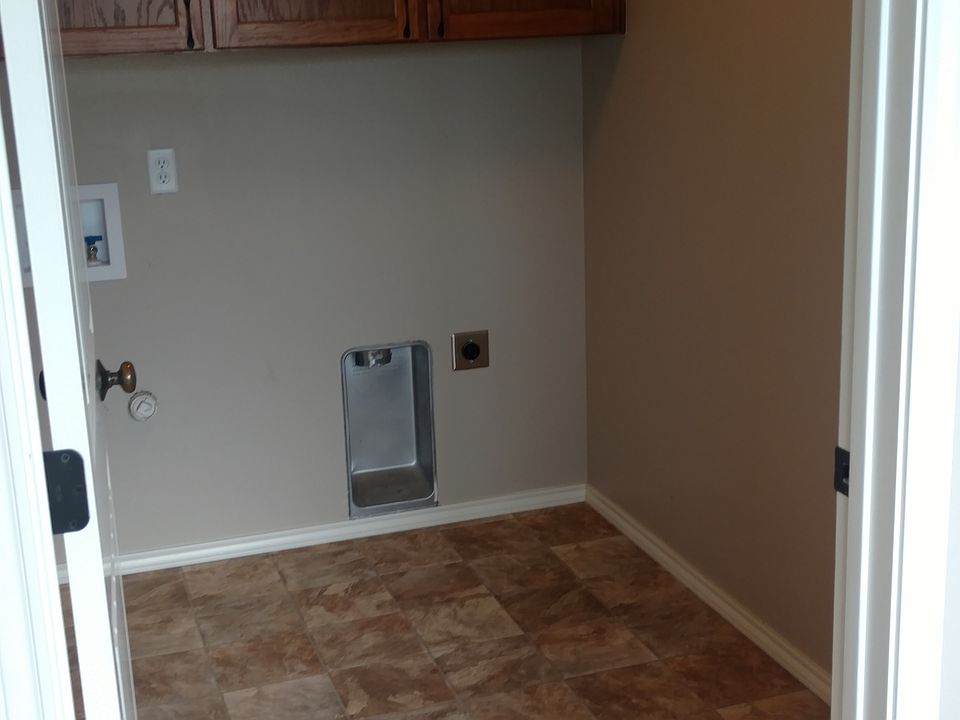 1st image of 1518 Natalie Ln