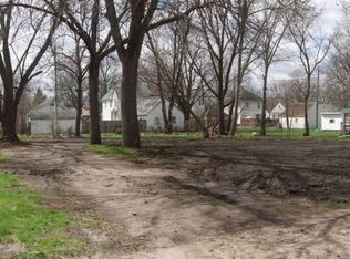 631 Kern St, Waterloo, IA 50703