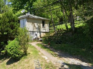 754 Wilsonburg Rd, Clarksburg, WV 26301