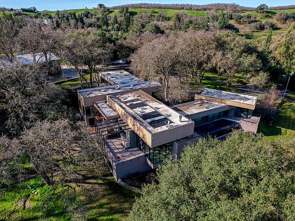 2nd image of 12100 Horseshoe Rd