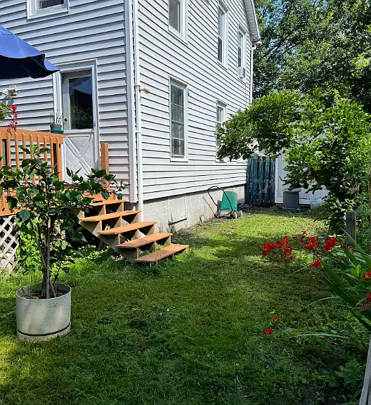 307 Esty St — Photo 4