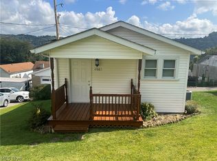 1106 N 8th St, Martins Ferry, OH 43935