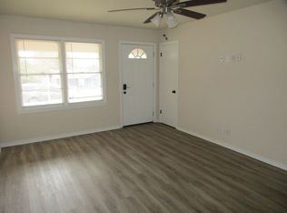 214 S Rice St, Lampasas, TX 76550