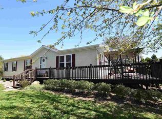 652 Clairville Rd, Oshkosh, WI 54904