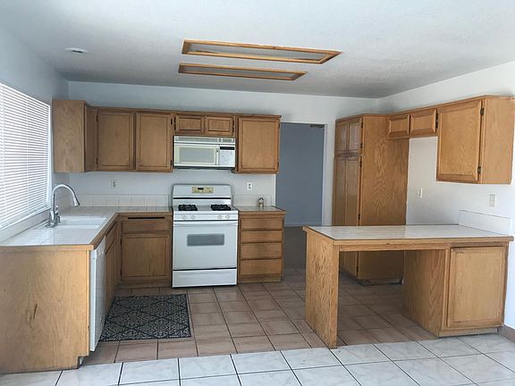 3rd image of 11723 Dana Dr