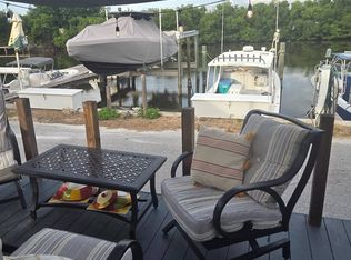 4923 Harbor Lights Dr, Saint Petersburg, FL 33708