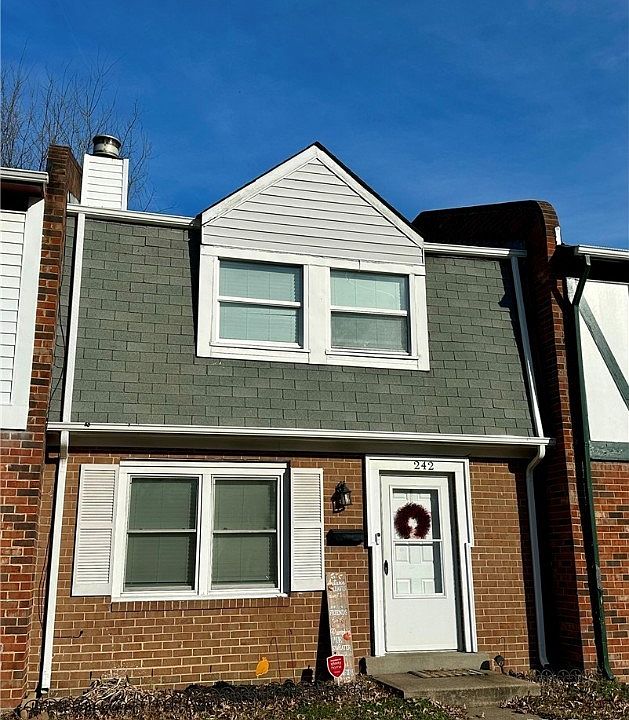 1st image of 242 Knighthood Ct