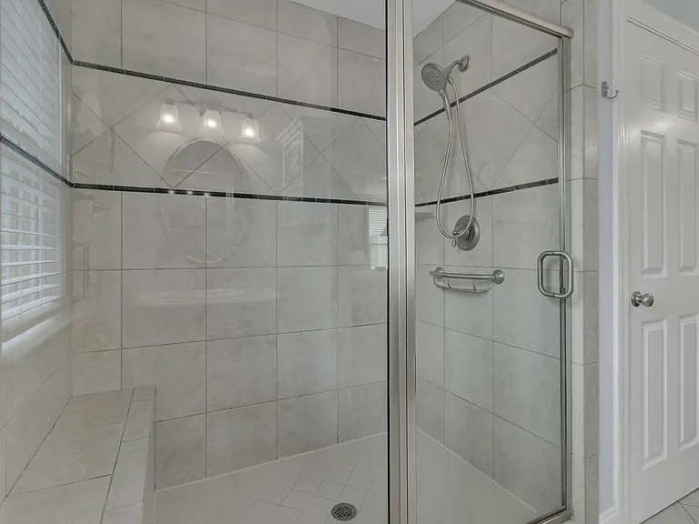 7 Yacht Harbor Ct — Photo 26