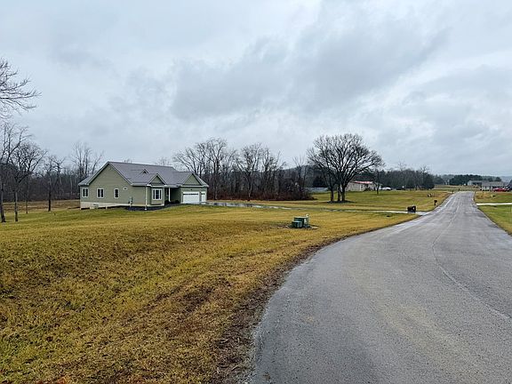 3rd image of 264 Clayton Mills Cir