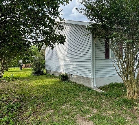 2nd image of 105 Linda St