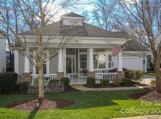 1172 Stonedown Ln, Matthews, NC 28104