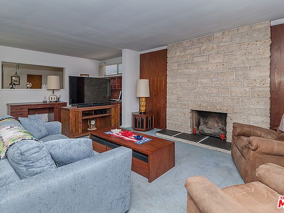 3rd image of 4445 Dawes Ave