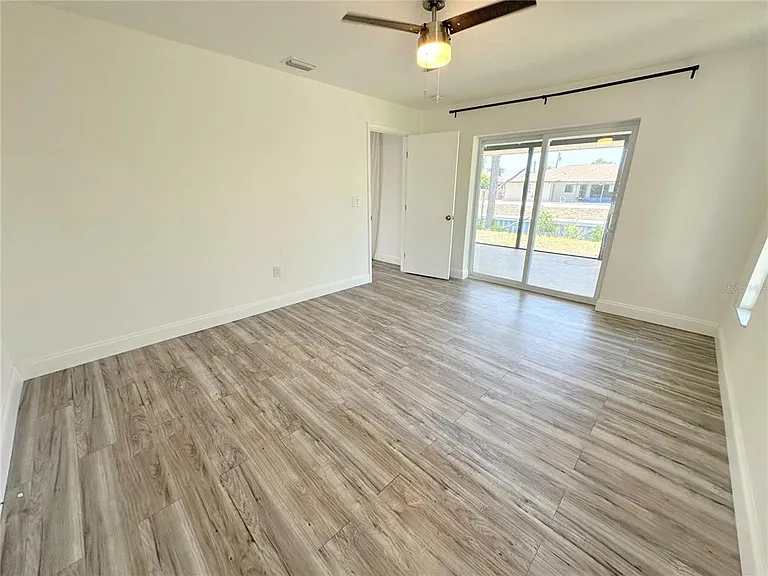 1081 Humboldt St — Photo 6