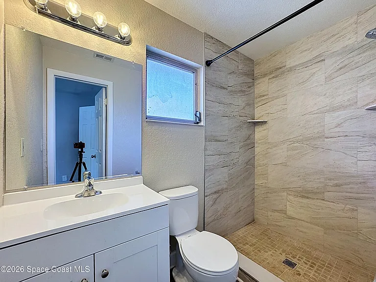 1525 Polaris St — Photo 4