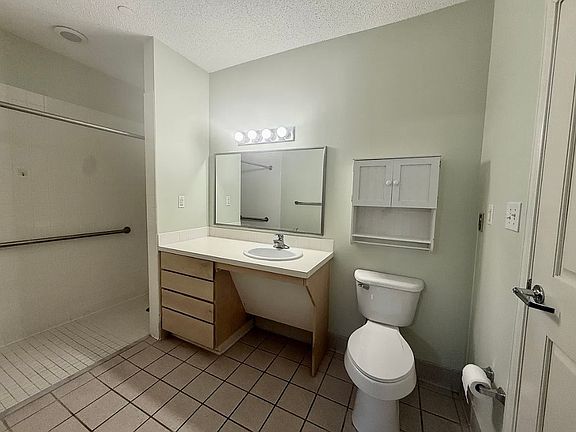 4th image of 1001 Methodist Oaks Dr #2