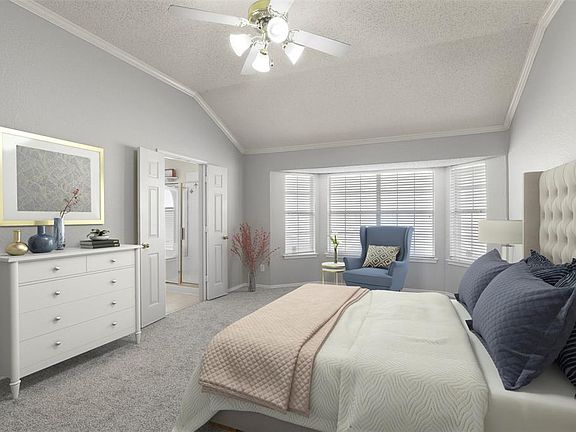 3rd image of 9861 Danbury Dr