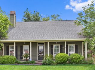 1018 Desert Willow Ave, Denham Springs, LA 70726