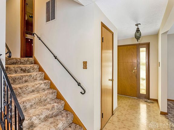 3rd image of 618 Dorado Dr