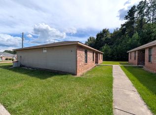 5 Nwr Ln #A, Purvis, MS 39475