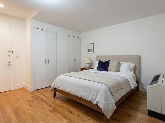 5th image of 99 John St APT 501