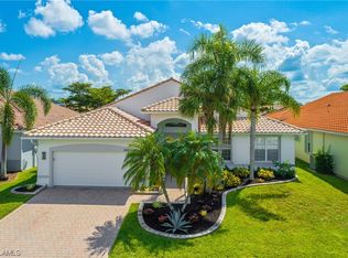 20524 Foxworth Cir, Estero, FL 33928
