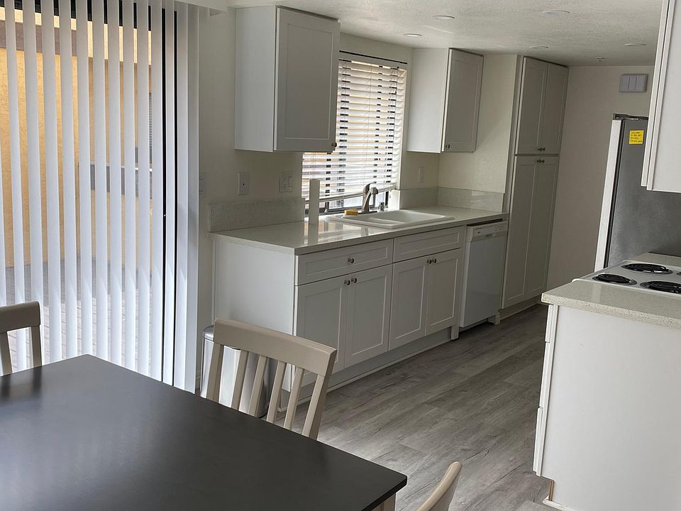 1st image of 1680 N Coast Hwy N #34