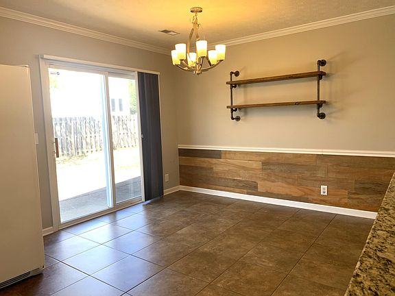 4th image of 119 Trail Ridge Way