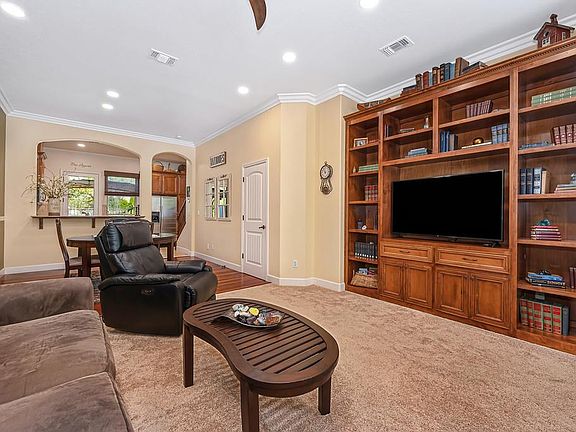5th image of 7343 Orchard Cir