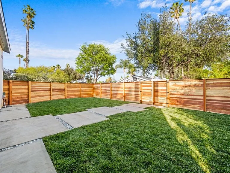 6443 Oakdale Ave — Photo 5