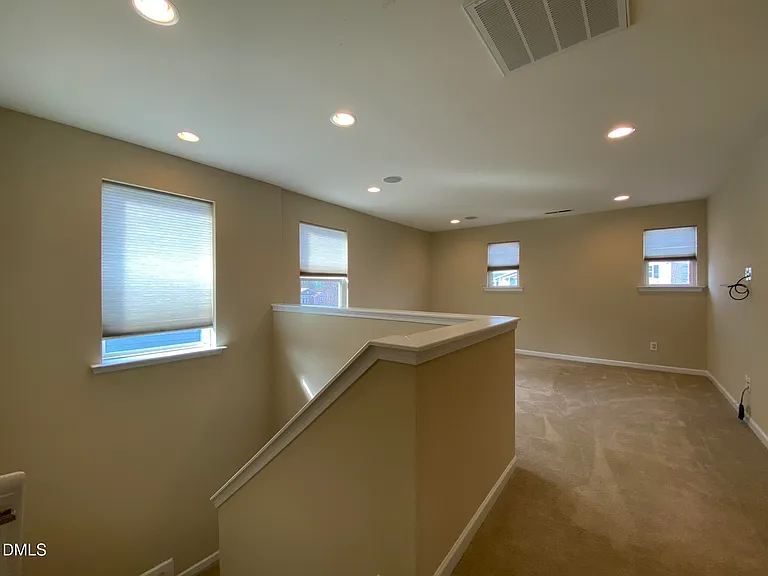 1065 Bender Ridge Dr — Photo 20