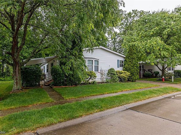 2nd image of 69 Periwinkle Dr