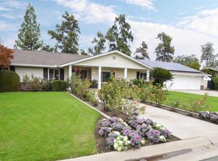 5879 E Club View Dr, Fresno, CA 93727