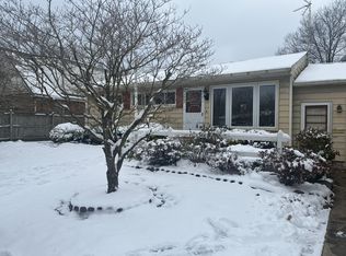 789 Richmond Dr, Hermitage, PA 16148