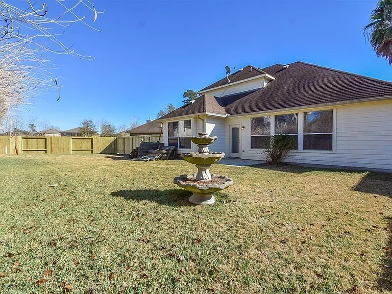 2811 Little Spring Cir — Photo 2