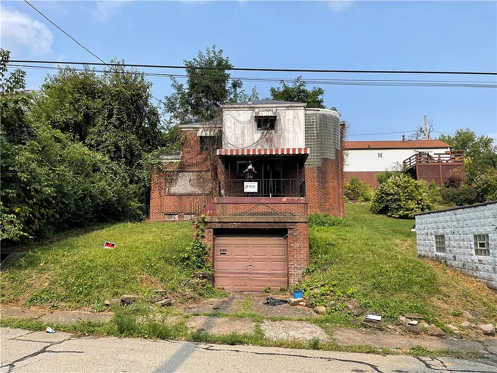 203 Elm St photo 1
