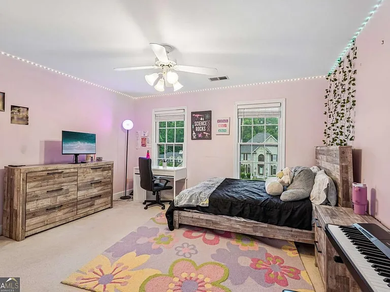 3302 Greencastle Way NE — Photo 36