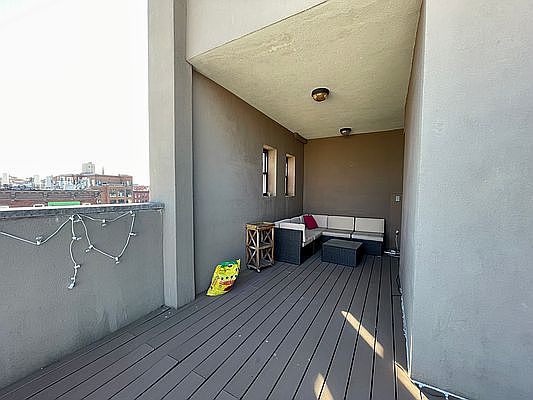 3rd image of 342 McGuinness Blvd APT 2R