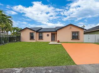 12637 SW 210th Ter, Miami, FL 33177