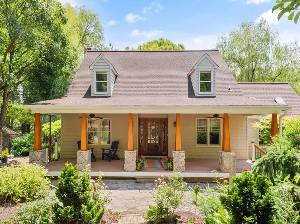 1134 Freeland Rd, Freeland, MD 21053